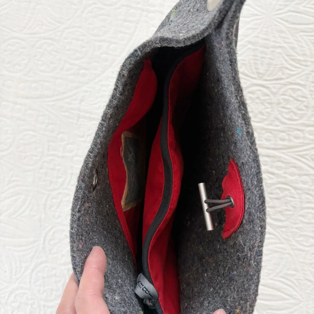 Ibex Reclaimed Wool Felt Bag, Gray